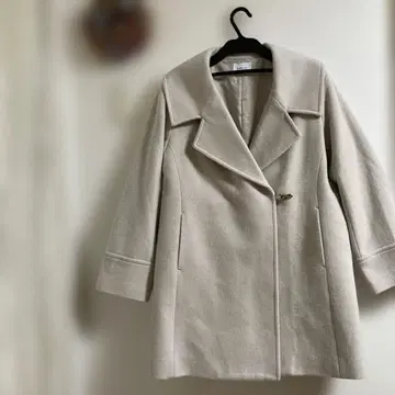 미사용 새상품 SHIPS any 여성용 울 라펠 코트 사이즈 38