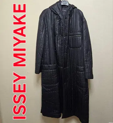 ISSEY MIYAKE 블랙 트렌치코트