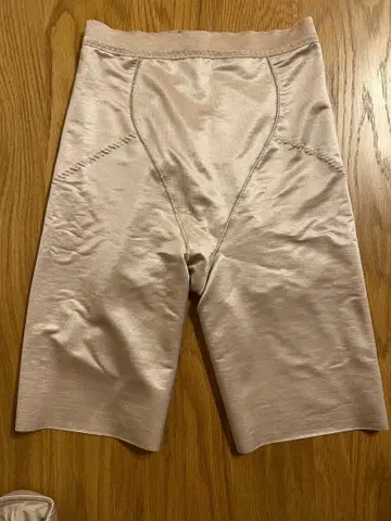 더 트릿 드레싱 거들 M 브라이덜