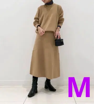 스무스 코튼 크루넥 스웨터 M 사이즈 베이지