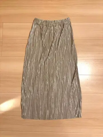 플리츠 롱 스커트 골드