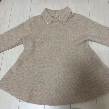 미라 오웬 카라 달린 페플럼 니트 풀오버