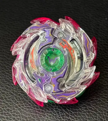 베이블레이드 버스트 토네이도 와이번 4G.At