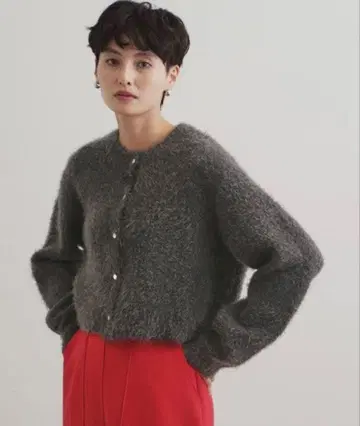 OPAQUE.CLIP 샤기 니트 숏 가디건 차콜 그레이