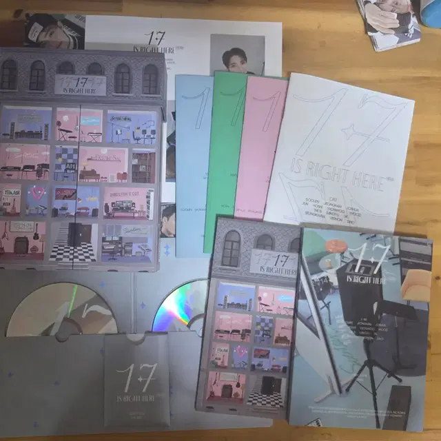 세븐틴 개봉 앨범 및 포카