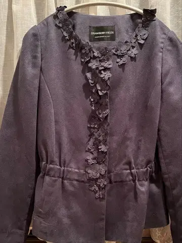 STRAWBERRY FIELDS 자켓