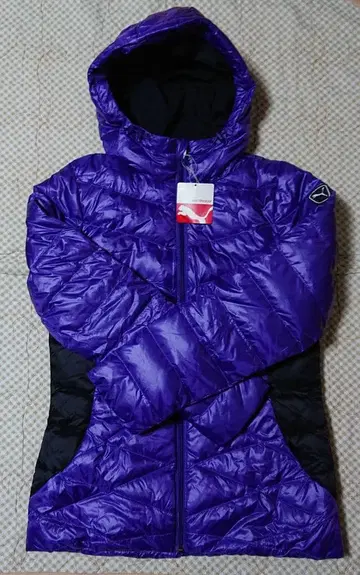미사용 새상품 PUMA 여성용 다운 자켓 바이올렛 M 익명 배송