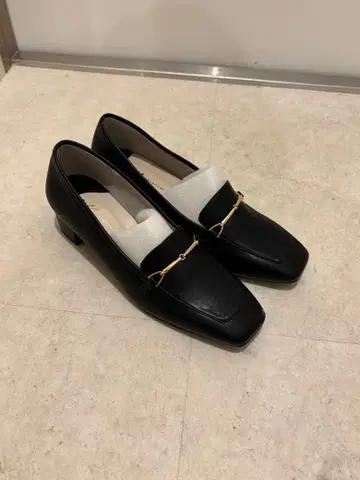 ORIental TRaffic 골드 체인 블랙 로퍼