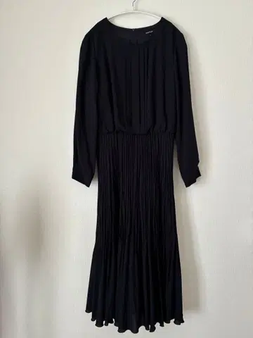 UNTITLED 네이비 플리츠 원피스 세레모니용