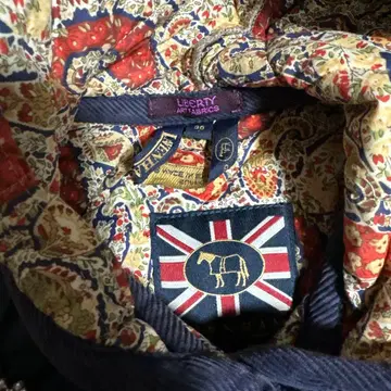 LAVENHAM 라벤햄 퀼팅 코트 후드 부착 네이비 페이즐리