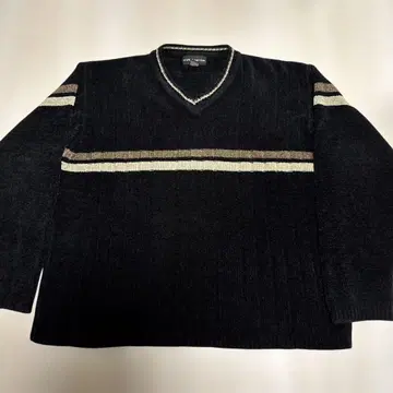 아크릴 니트 구제 트레디셔널 스타일