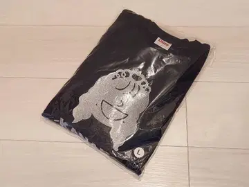 모모이로 클로버 Z 모모타 카나코 솔로 콘 맨투맨