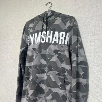 초레어 디자인 gymshark 짐 샤크 후드티 카모플라쥬 M 사이즈