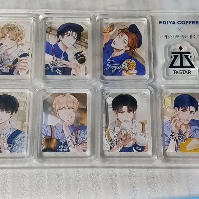 데못죽 이디야 콜라보 아크릴 스탠드, 아크릴 블럭 판매합니다