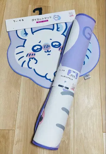 새상품 치이카와 x 시마무라 모몽가 다이컷 매트 인테리어 매트