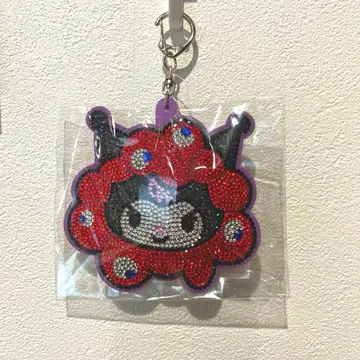 미사용 새상품 미야쿠미야쿠 x 쿠로미 반짝반짝 가죽 큐빅 키링