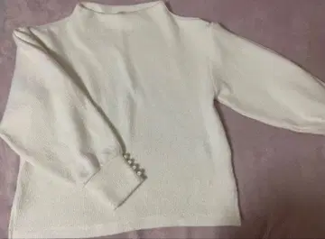 INDEX 소매 펄 화이트 니트