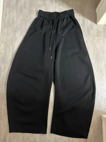 벌룬 스웨트 팬츠 L2111 블랙 M