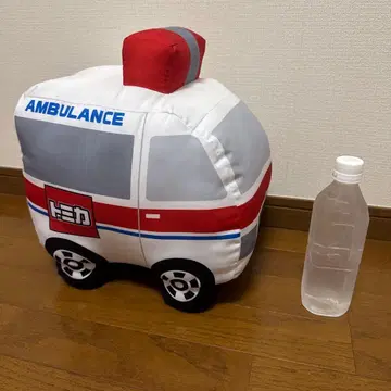 토미카 구급차 봉제 인형 아피치님