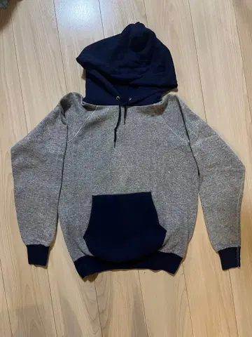 70s 투톤 풀오버 후드티