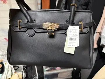 블랙 토트백 락 포함