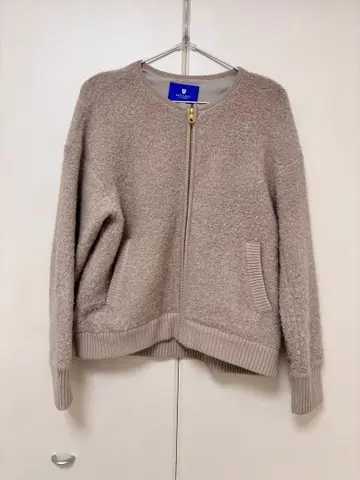 자켓 베이지 블루 라벨