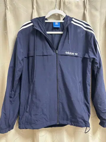 adidas 네이비 자켓 후드 부착