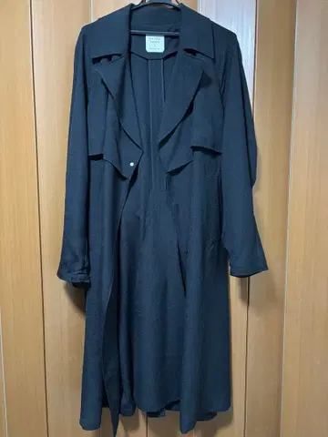 UNITED TOKYO 블랙 체스터 코트 사이즈 2