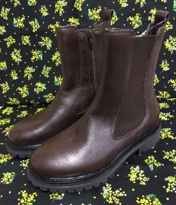 천연 가죽 미사용 새상품 브라운 첼시 부츠 KLONDIKE