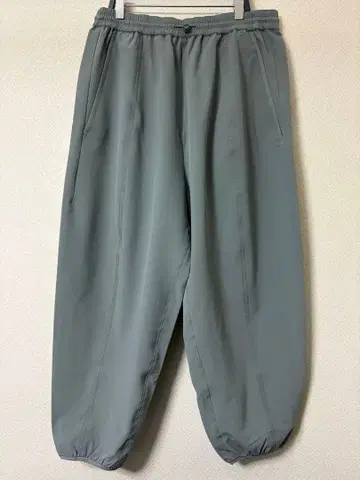 COS 배럴 레그 조거 팬츠 세이지 S