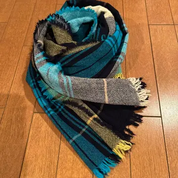 체크 무늬 스톨 네이비