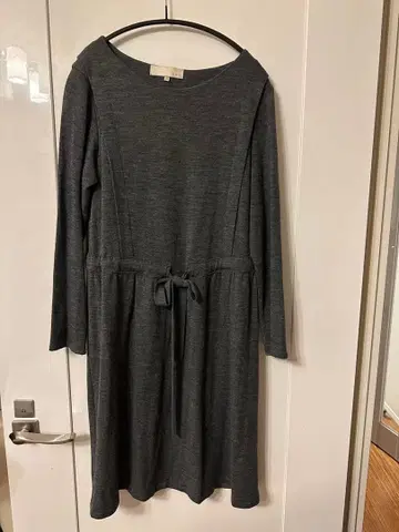 온워드 [ 자유구 ] 긴팔 원피스 사이즈 40