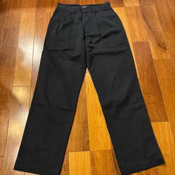 DOCKERS 블랙 치노 팬츠 스트레이트 핏