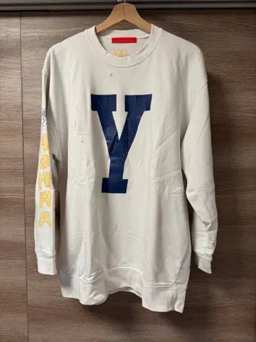 네세서리 오어 언네세서리