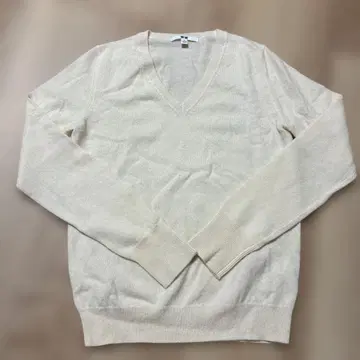 UNIQLO 아이보리 V넥 캐시미어 니트 S