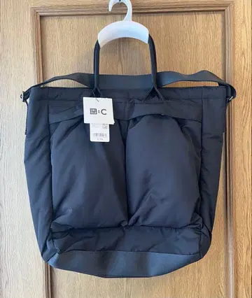 [ 새상품 미사용 택 포함 ] 유니클로C 2WAY 유틸리티 백 블랙