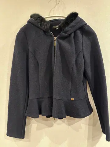 TOCCA XS 후드 부착 네이비 자켓 후드티