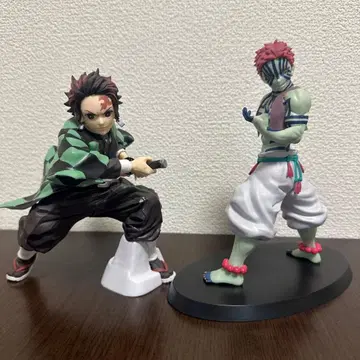 [묶음 판매] BANDAI 탄지로 아카자 피규어