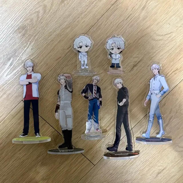 플레이브 은호 아크릴 스탠드 일괄 양도