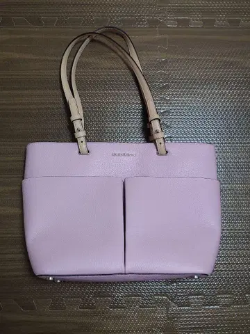 MICHAEL KORS 연보라 숄더백