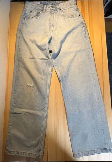 [단종품] ZARA 라이트 블루 스트레이트 데님