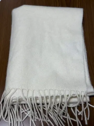 UNIQLO 캐시미어 머플러 화이트