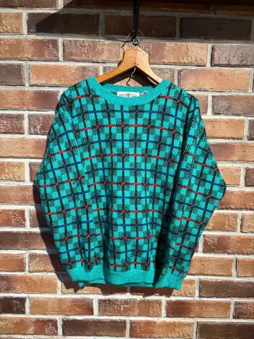 16th STREET 아메카지 레트로 총 패턴 니트