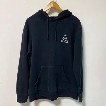 블랙 삼각형 로고 후드티