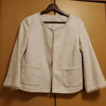 Couture brooch 아이보리 노카라 트위드 자켓