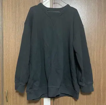 my beautiful handlet 블랙 맨투맨