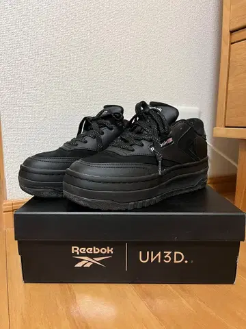Reebok UN3D. 스니커즈