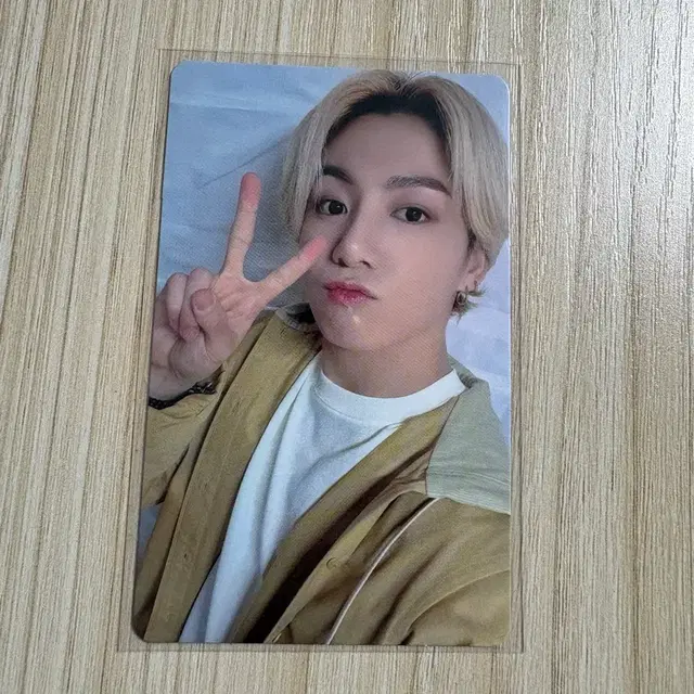 방탄 bts 금발 정국 금꾹 be 에센셜 특전 포토카드 포카 판매