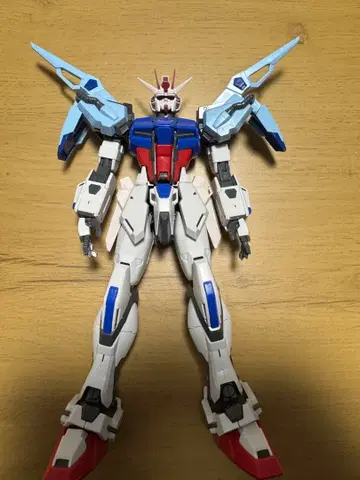 MG 스트라이크 건담 믹싱 정크제품