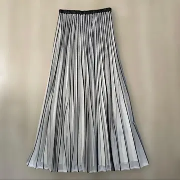 쿠 드 샹스 플리츠 스커트 스트라이프 전체 밴딩 워셔블